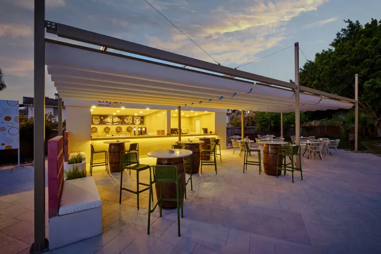 Restoran &amp; Bar
