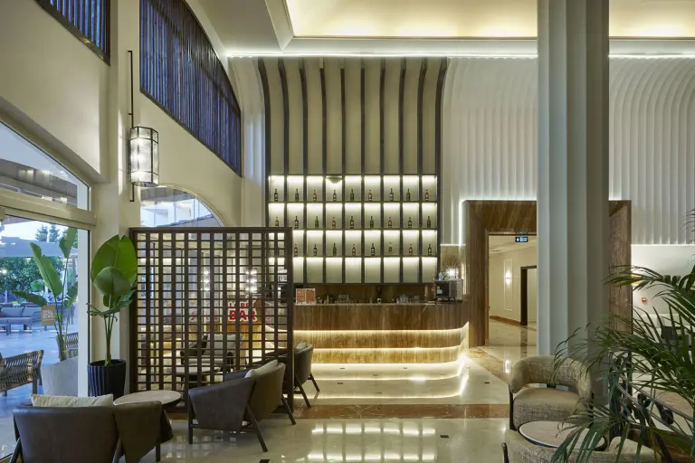 Restoran &amp; Bar